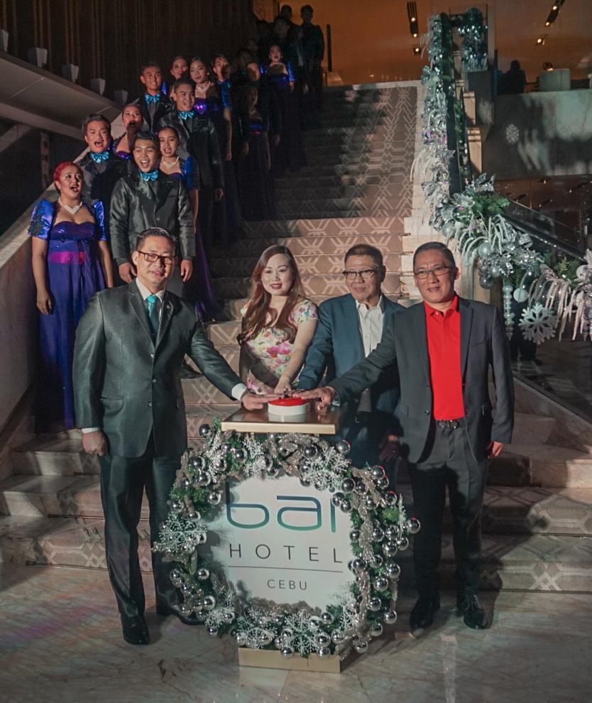 A Glistening Night at bai Hotel Cebu’s Grand Christmas Tree Lighting and Appreciation Night